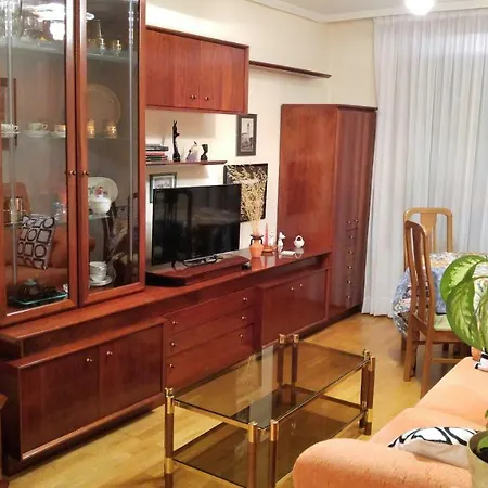 Apartamento De 1 Al Lado Del Musac 아파트 *