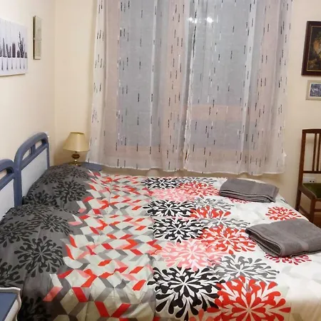 Apartamento De 1 Al Lado Del Musac *