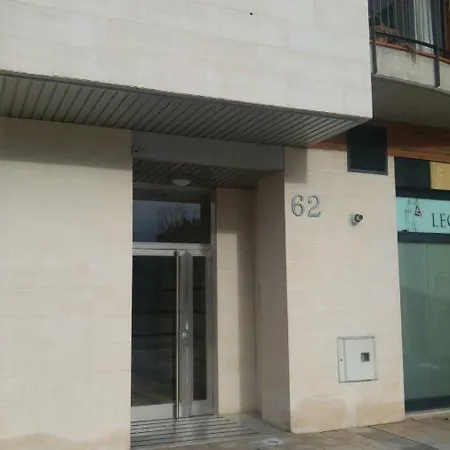 Apartamento De 1 Al Lado Del Musac 아파트 *